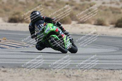 media/Oct-04-2025-CVMA (Sat) [[408bcdd6e4]]/Race 4-Formula Middleweight (Holeshot)/